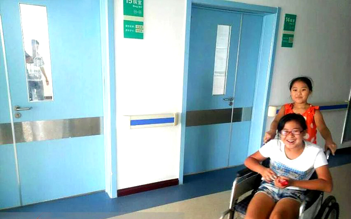 如何选择一到适合的医用洁净门